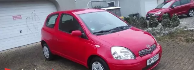 TOYOTA Yaris 