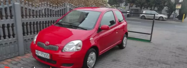 TOYOTA Yaris 
