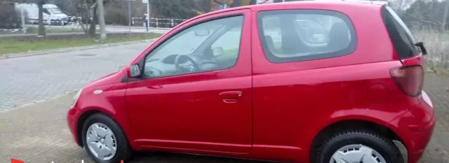TOYOTA Yaris 