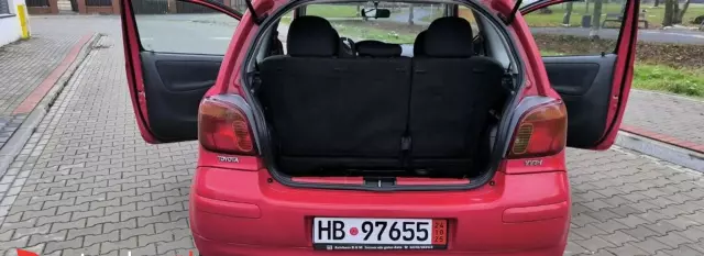 TOYOTA Yaris 
