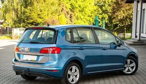 VOLKSWAGEN Golf Sportsvan 