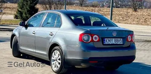 VOLKSWAGEN Jetta 