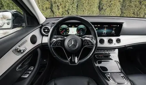 MERCEDES-BENZ Klasa E 