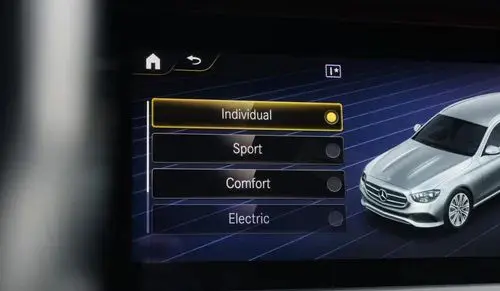 MERCEDES-BENZ Klasa E 