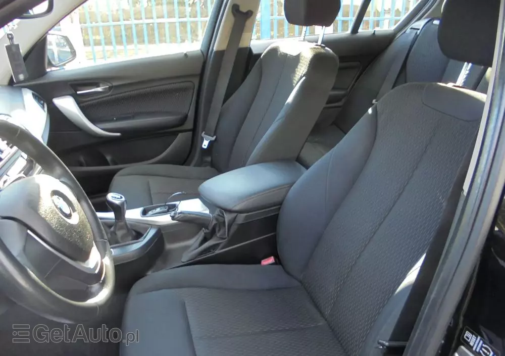 BMW Seria 1 116i Sport Line