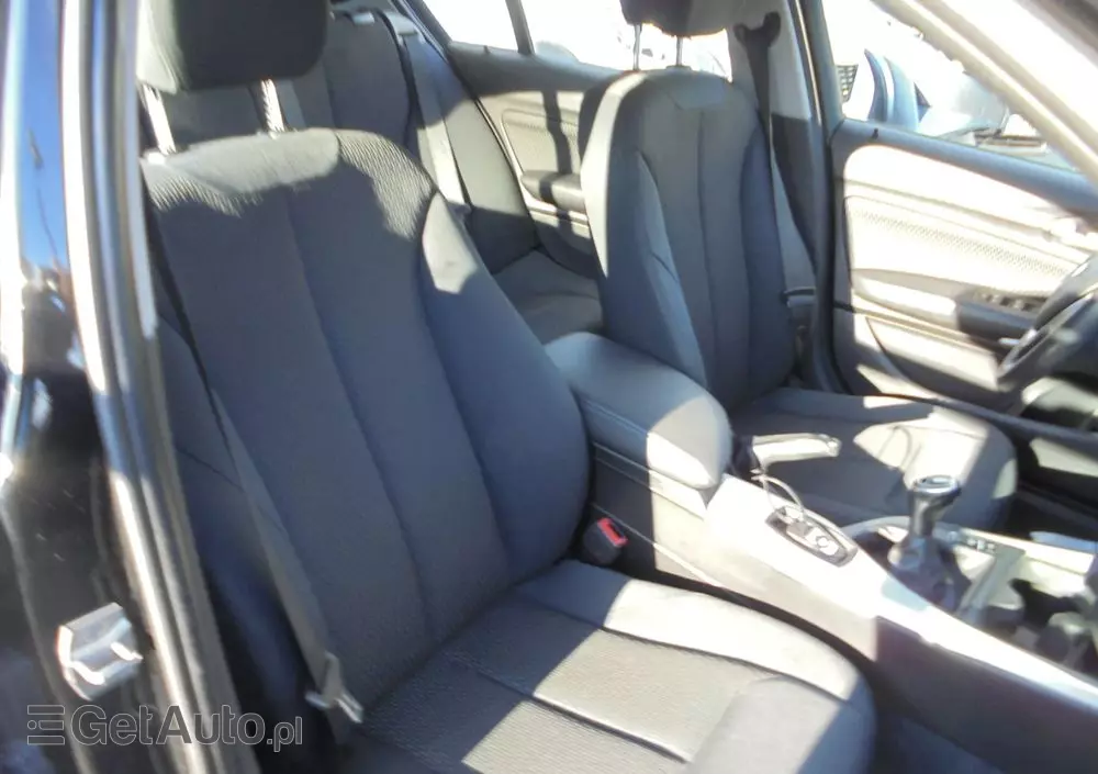 BMW Seria 1 116i Sport Line