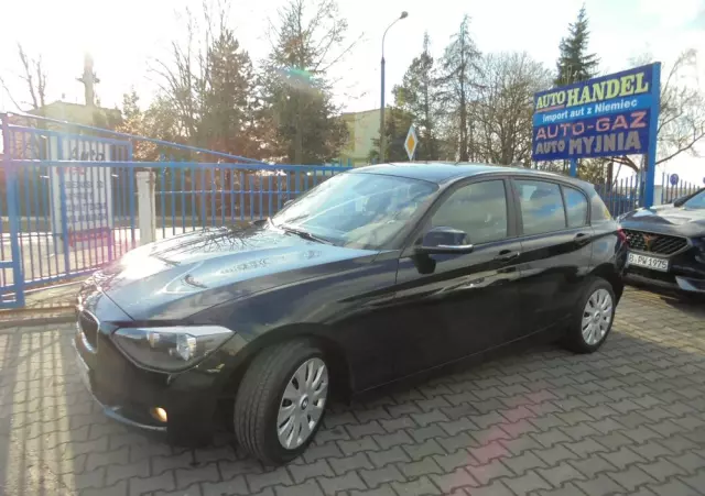 BMW Seria 1 116i Sport Line