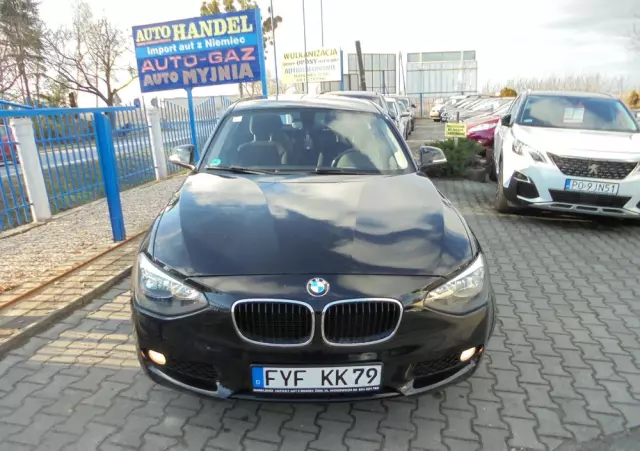 BMW Seria 1 116i Sport Line