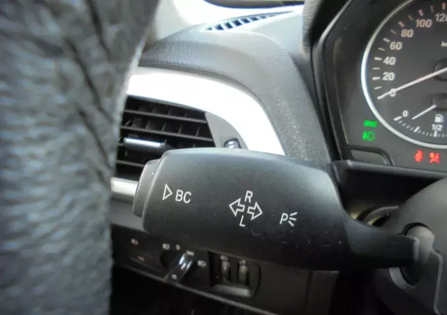 BMW Seria 1 116i Sport Line