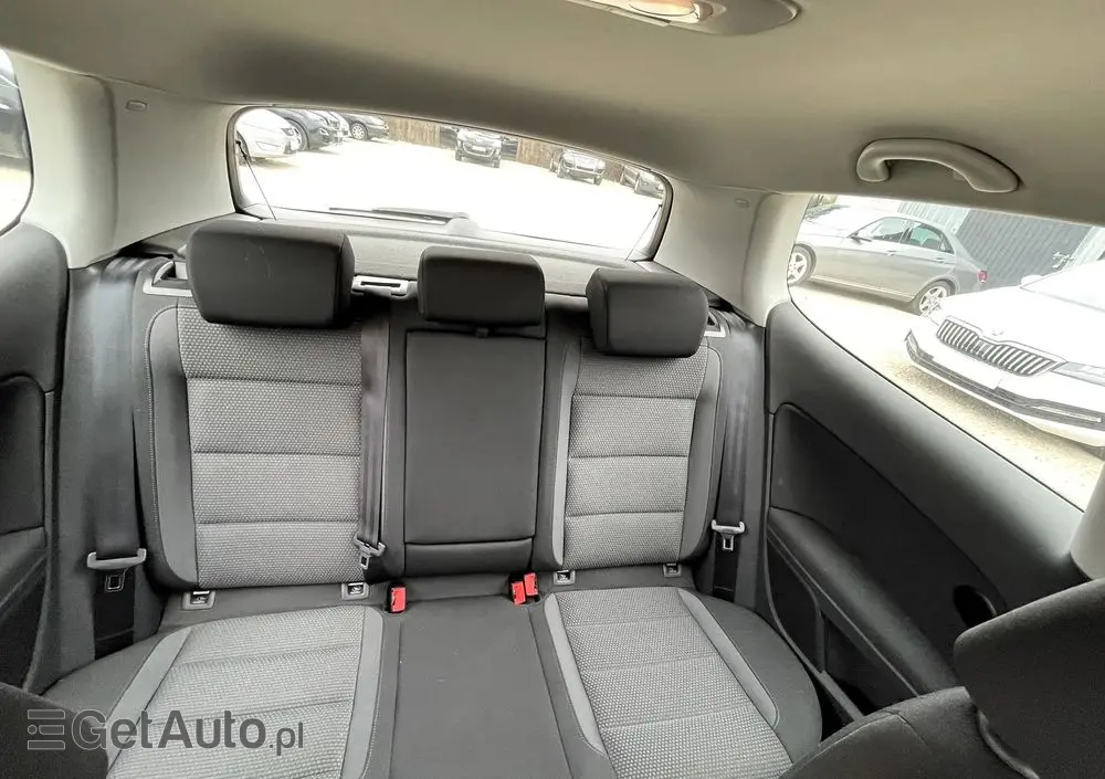 VOLKSWAGEN Golf 1.4 Style