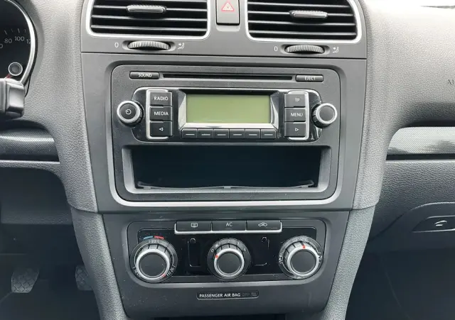 VOLKSWAGEN Golf 1.4 Style