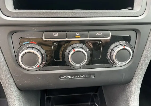 VOLKSWAGEN Golf 1.4 Style