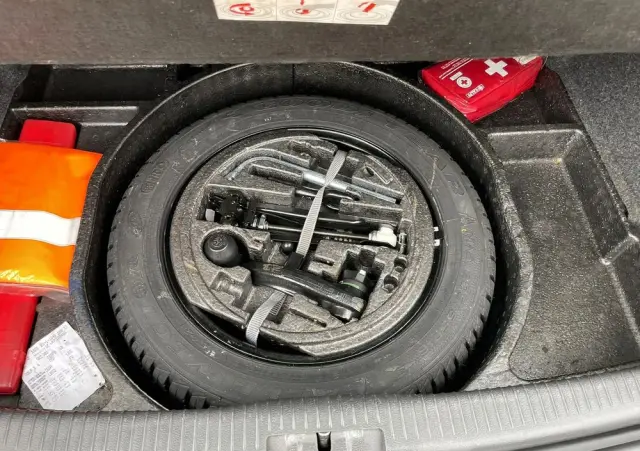 VOLKSWAGEN Golf 1.4 Style