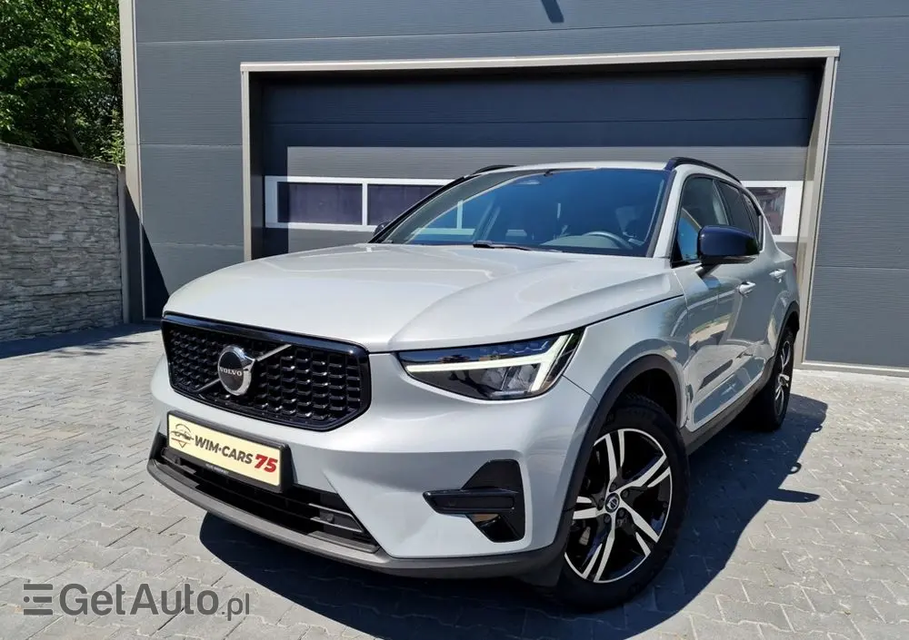 VOLVO XC 40 