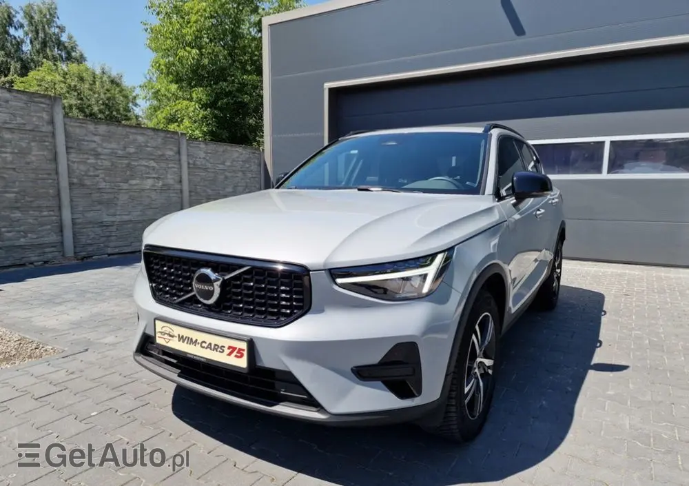 VOLVO XC 40 