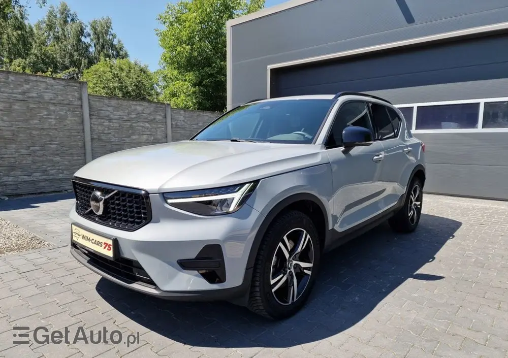VOLVO XC 40 