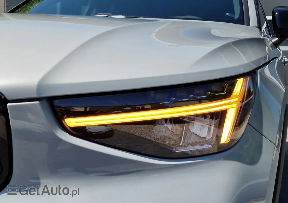 VOLVO XC 40 