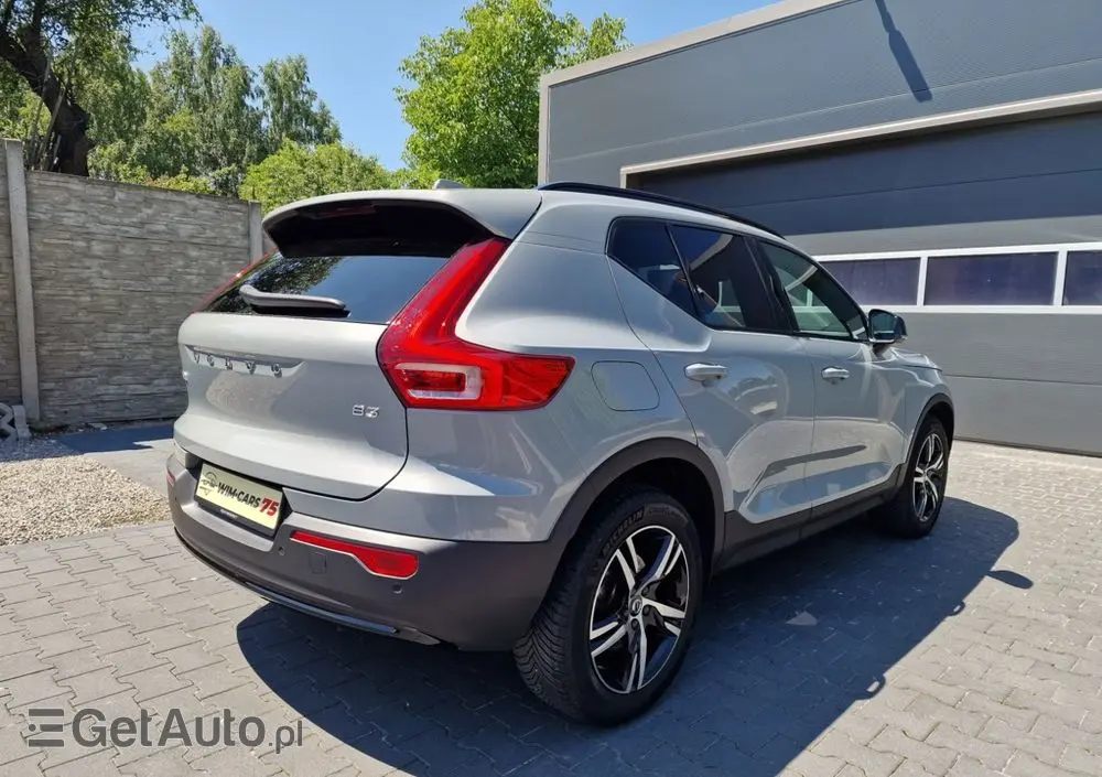 VOLVO XC 40 