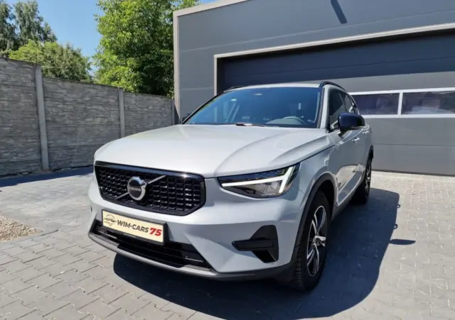 VOLVO XC 40 