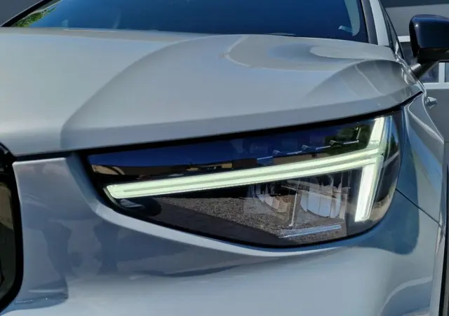 VOLVO XC 40 