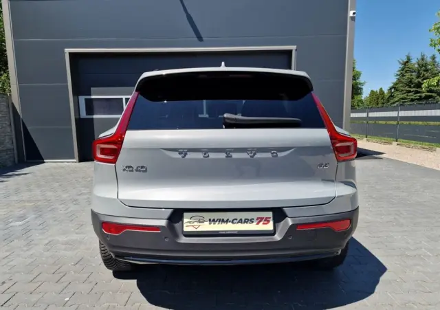 VOLVO XC 40 