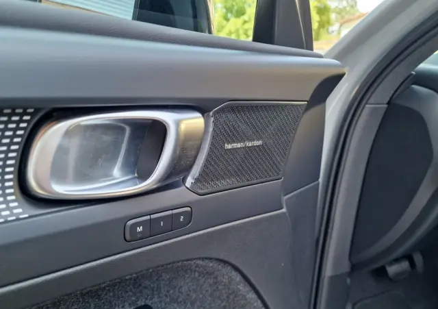 VOLVO XC 40 
