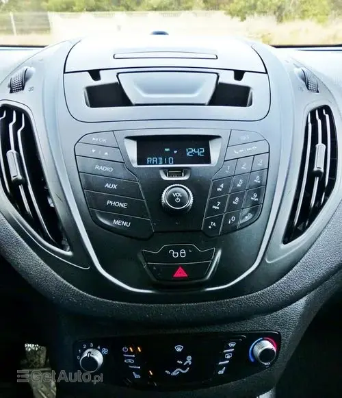 FORD Transit Courier 