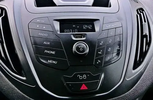 FORD Transit Courier 