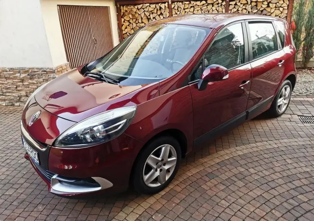 RENAULT Scenic 1.6 16V 110 Expression