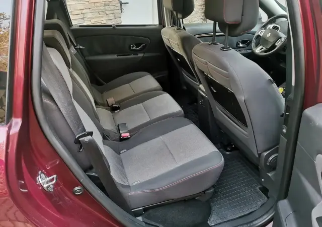 RENAULT Scenic 1.6 16V 110 Expression