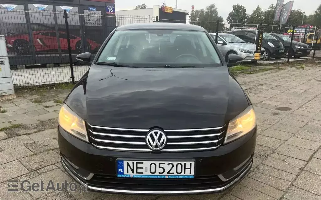 VOLKSWAGEN Passat 