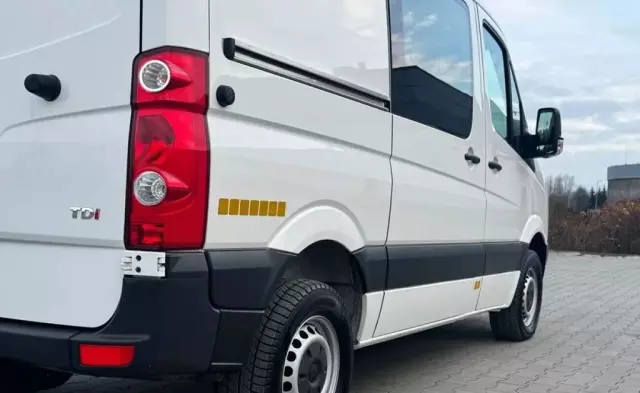 VOLKSWAGEN Crafter 