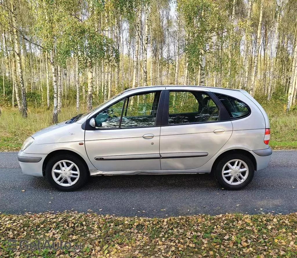 RENAULT Scenic 1.6 16V (113 KM)