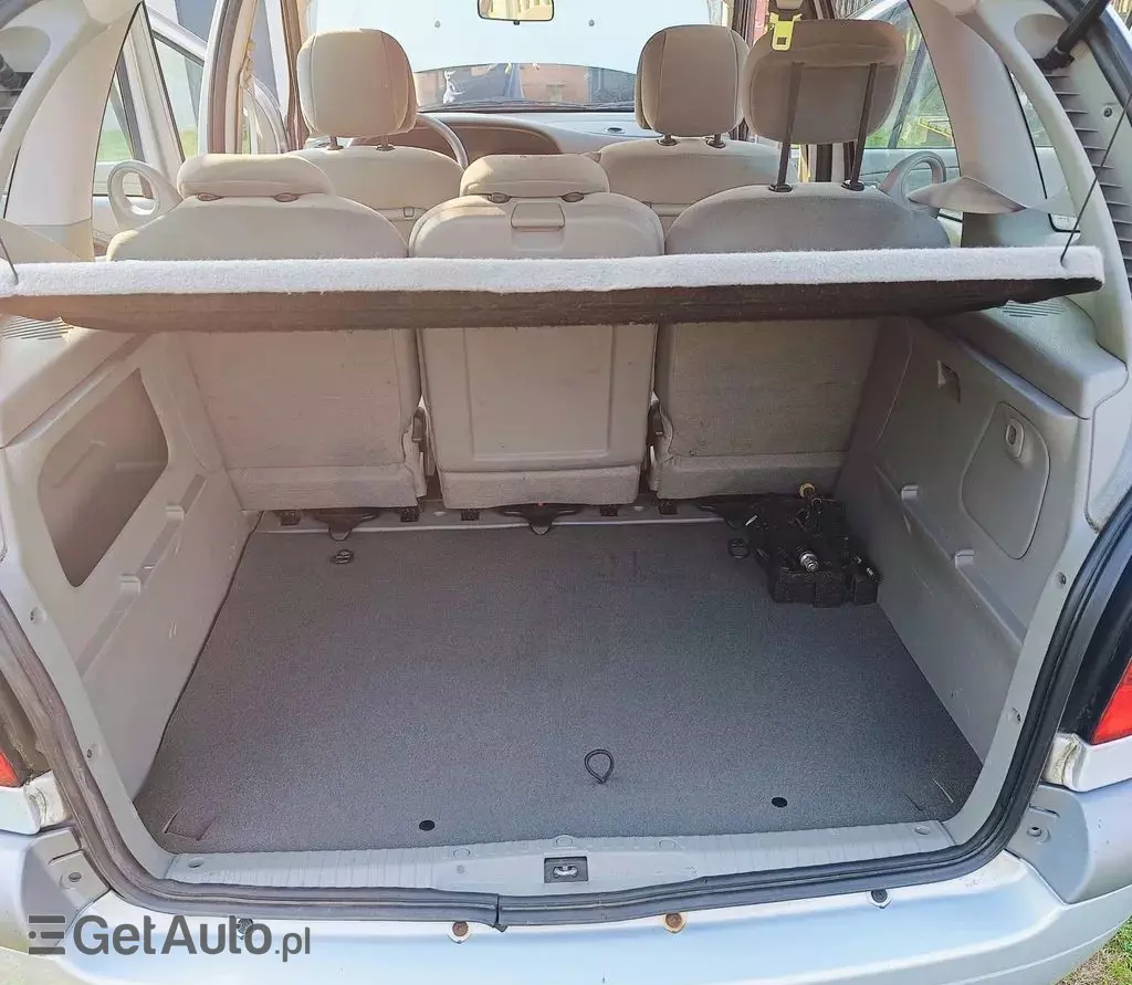 RENAULT Scenic 1.6 16V (113 KM)