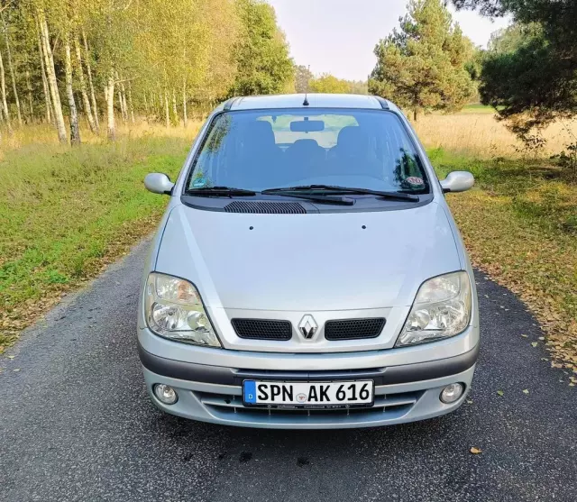 RENAULT Scenic 1.6 16V (113 KM)