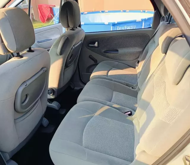 RENAULT Scenic 1.6 16V (113 KM)