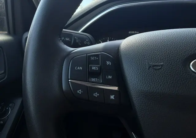 FORD Focus 1.0 EcoBoost Titanium