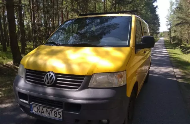 VOLKSWAGEN TRANSPORTER 