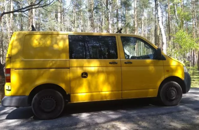 VOLKSWAGEN TRANSPORTER 