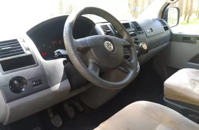 VOLKSWAGEN TRANSPORTER 