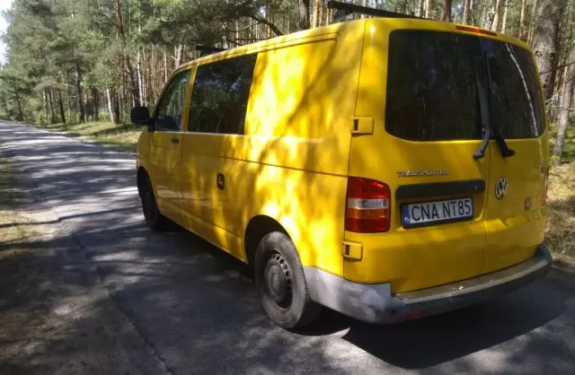 VOLKSWAGEN TRANSPORTER 