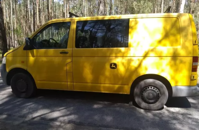 VOLKSWAGEN TRANSPORTER 