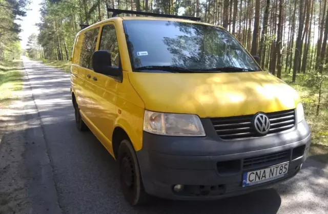 VOLKSWAGEN TRANSPORTER 