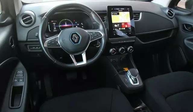 RENAULT Zoe 