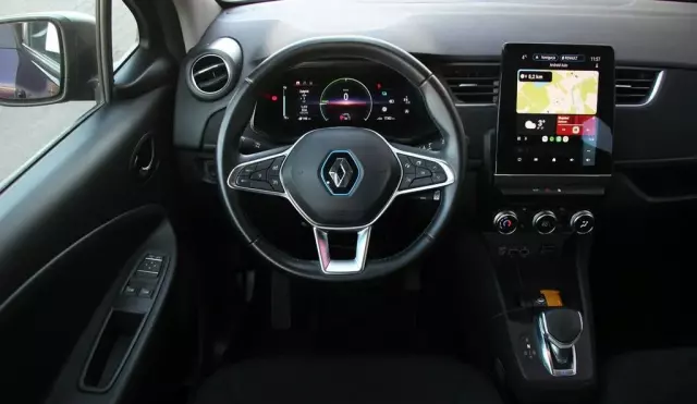 RENAULT Zoe 
