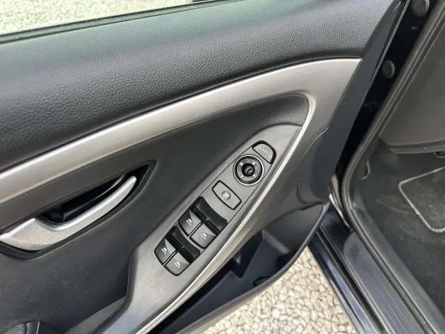 HYUNDAI I30 Premium
