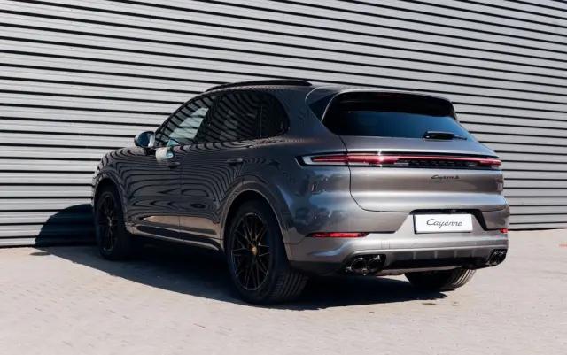 PORSCHE Cayenne S