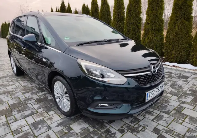 OPEL Zafira 