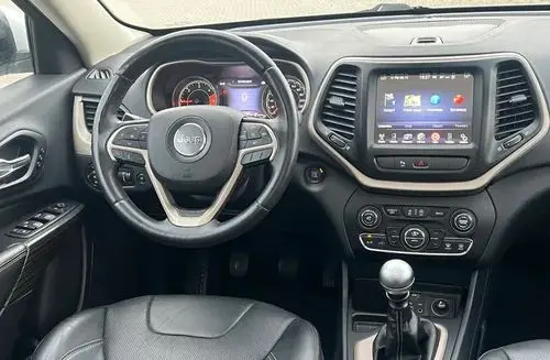 JEEP Cherokee 