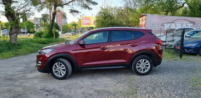 HYUNDAI Tucson 